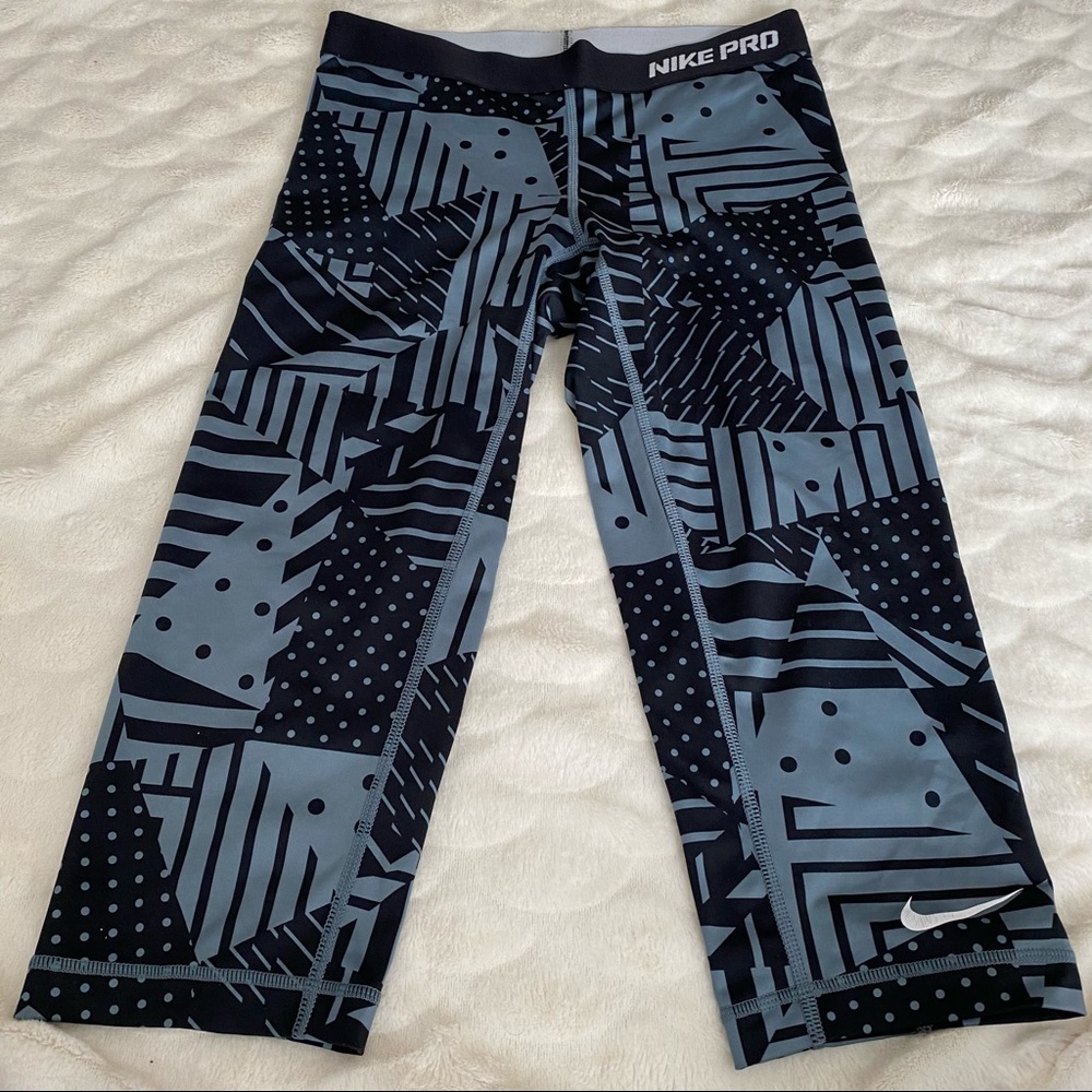 Nike cropped leggings